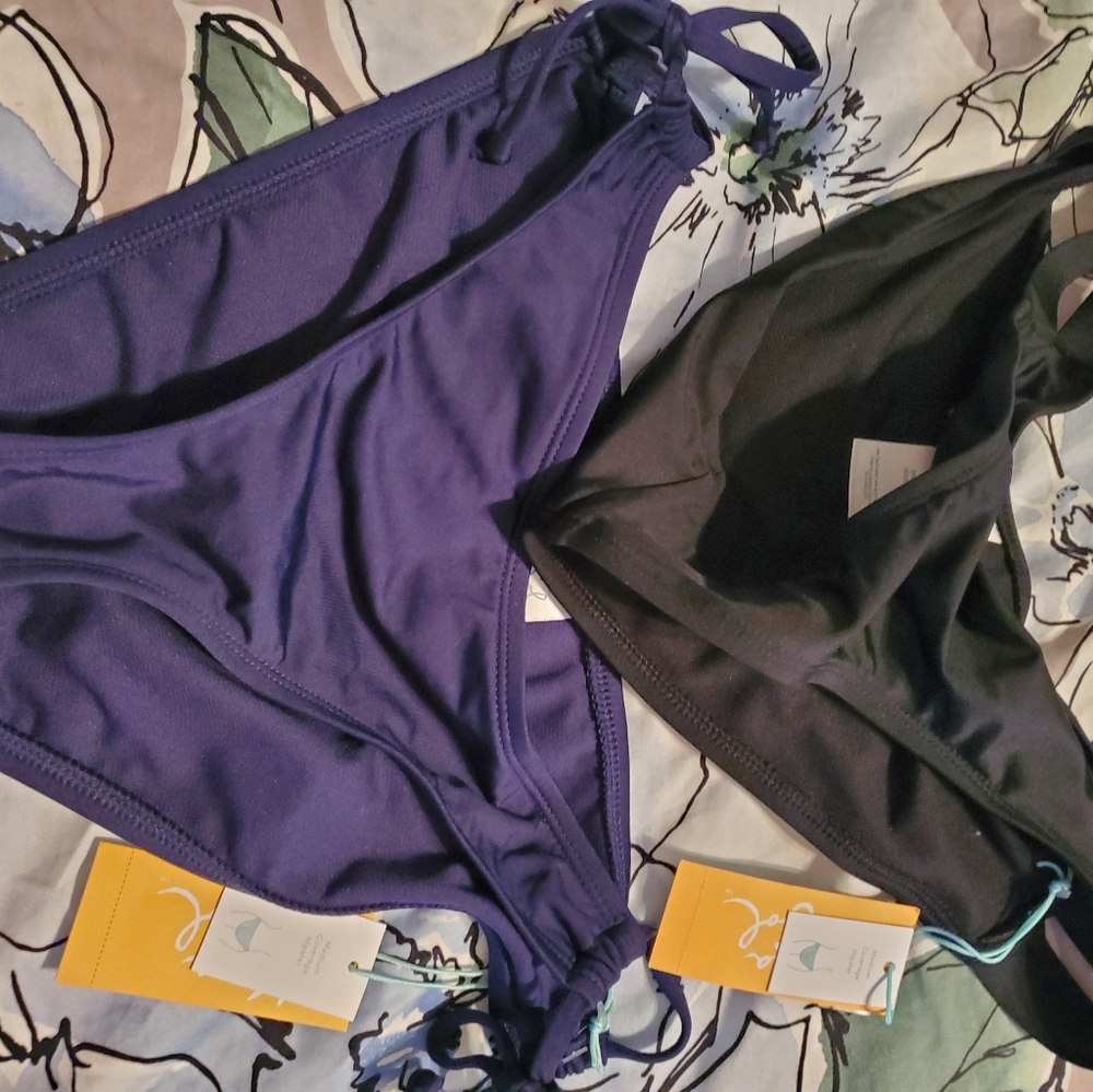 2 Kona Sol bikini bottoms